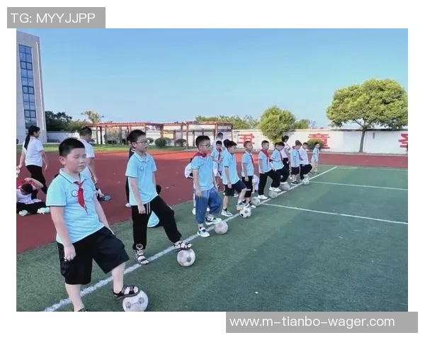 校园足球APP助力青少年足球发展提升运动兴趣与技能的全新平台